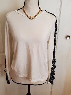 Lumina off white long sleeve t-shirt with black lace sz L